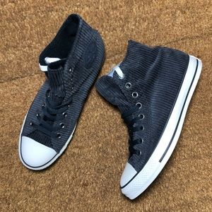 Converse Chuck Taylor Hi NWT